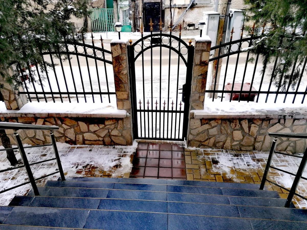 Apartment Daiv ساباريفا بانيا المظهر الخارجي الصورة