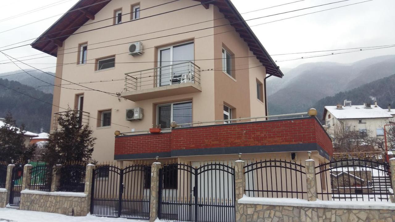 Apartment Daiv ساباريفا بانيا المظهر الخارجي الصورة